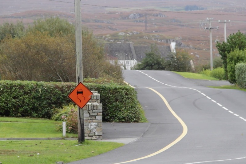 Tabhair ar ais ár gcosán - Muintir Loch an Iúir ag impí ar Chomhairle Contae Dhún na nGall