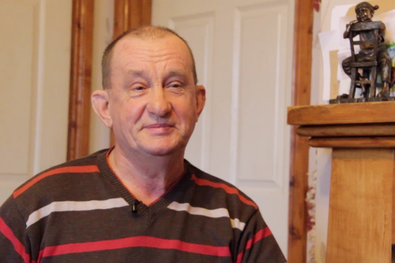 Dlúthdhiosca úr seolta ag Aodh Óg Ó Duibheannaigh