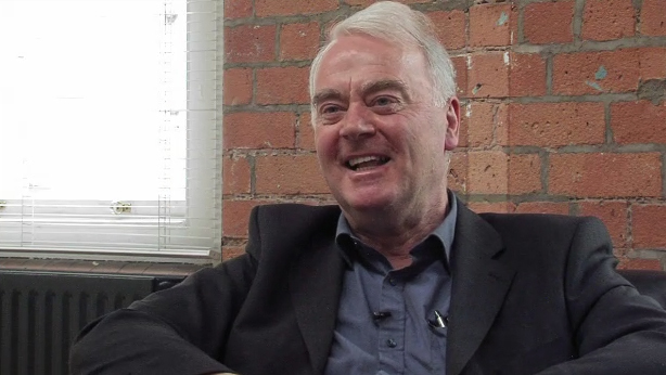 Saol agus Saothar - Aodán Mac Póilin