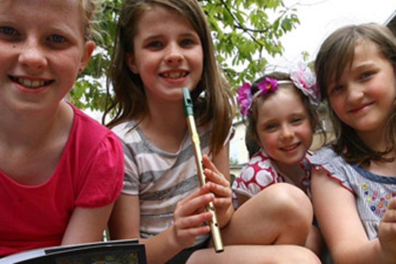 Ag tógáil an Ghaeloideachais i dTír Eoghain