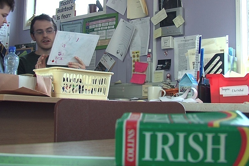 Feachtas ar son meánscoile saor-scartha i nDoire