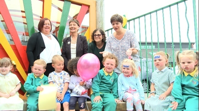 Seirbhís cúram leanaí Gaeilge 25 bliain ar an fhód