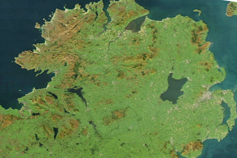 Aire de dhíth agus síocháin faoi ionsaí