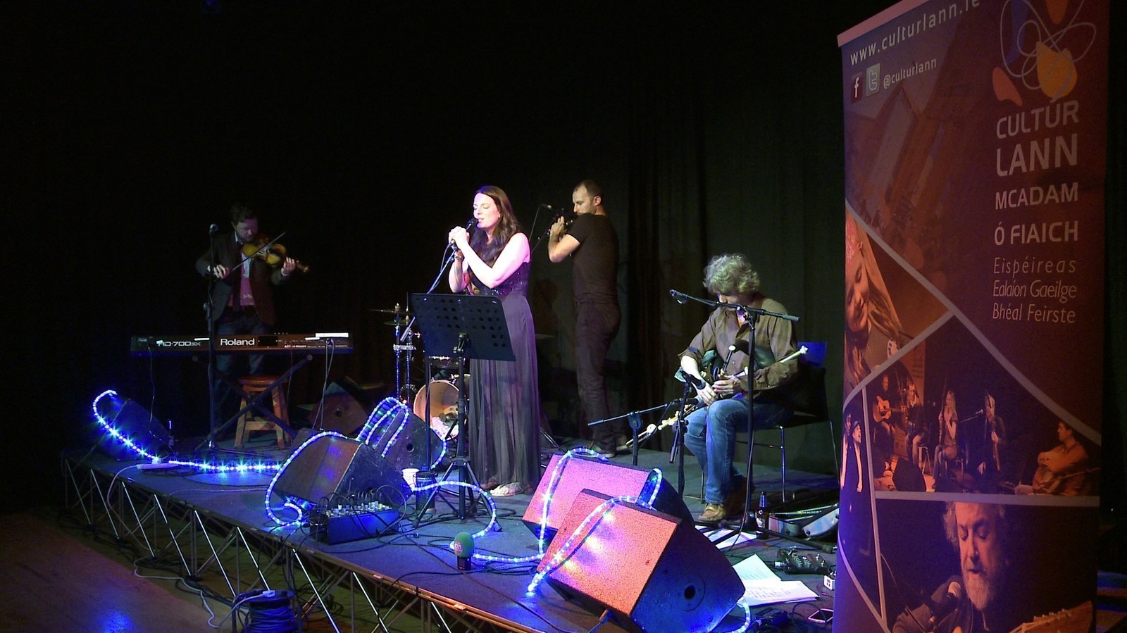 Albam nua le Gráinne Holland seolta