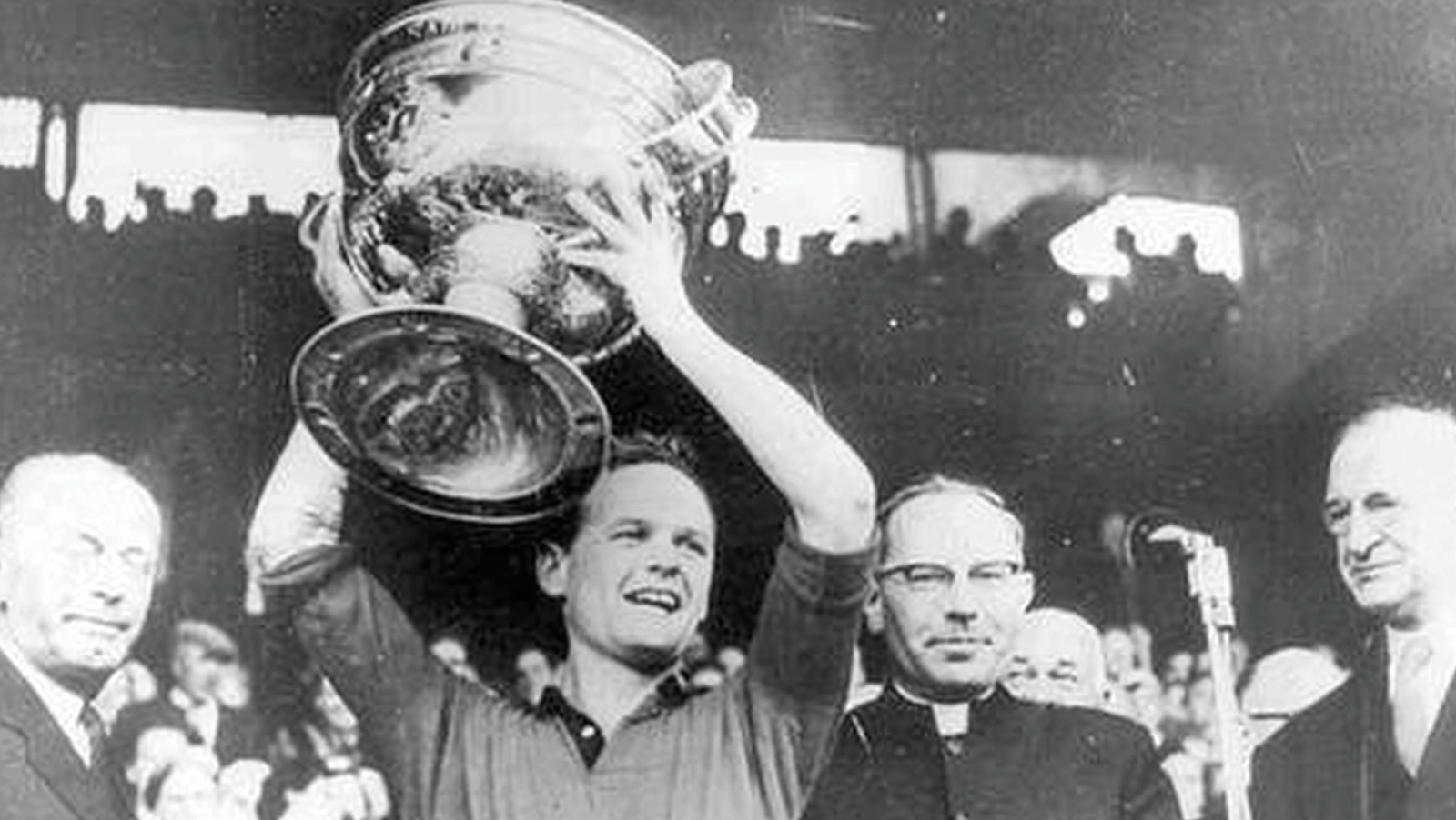 Cuimhní Craoibhe - An Dún sna 60í