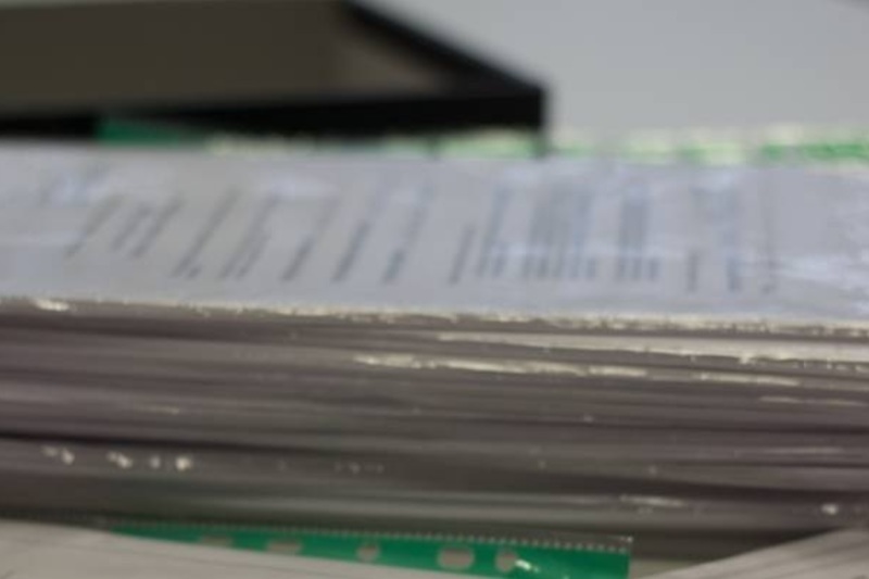 Cén costas ar shuíochán MP? Ceisteanna faoi shíntiúis pholaitiúla